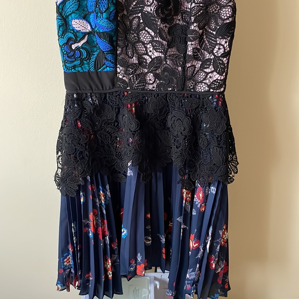 Self-Portrait Nina pleated skirt lace mini dress, size US 8 - Picture 9 of 13